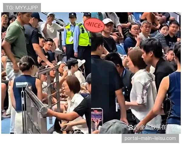 球迷闯入球场导致比赛中断，安保人员迅速将其带离